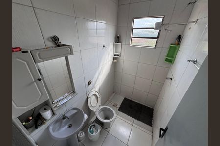 Casa à venda com 80m², 2 quartos e 1 vagaBanheiro 2