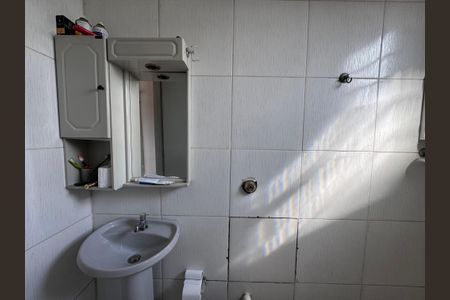 Casa à venda com 80m², 2 quartos e 1 vagaBanheiro 2