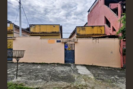 Casa para alugar com 50m², 1 quarto e sem vagaFachada + Placa