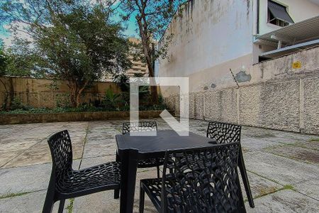 Apartamento para alugar com 65m², 2 quartos e 1 vaga