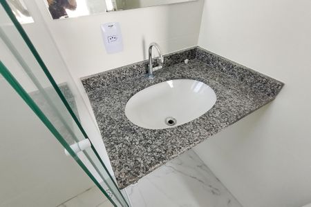 Apartamento para alugar com 56m², 2 quartos e 1 vaga Apartamento para alugar com 56m², 2 quartos e 1 vagaBanheiro da Suíte