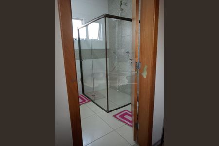 Casa à venda com 3 quartos, 160m² em Vila Brasilina, São Paulo