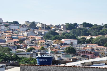 Casa à venda com 180m², 4 quartos e 4 vagasDetalhe - Vista do Quarto 02 com Suíte