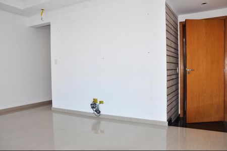 Casa à venda com 180m², 4 quartos e 4 vagasDetalhe - Sala