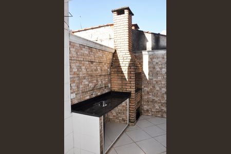 Casa à venda com 180m², 4 quartos e 4 vagasDetalhe - Churrasqueira