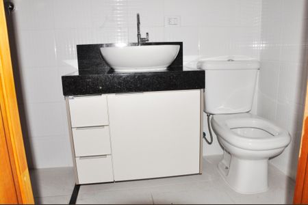 Casa à venda com 180m², 4 quartos e 4 vagasDetalhe - Suíte