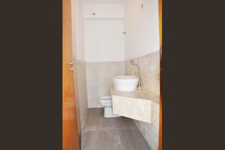 Casa à venda com 180m², 4 quartos e 4 vagasDetalhe - Lavabo