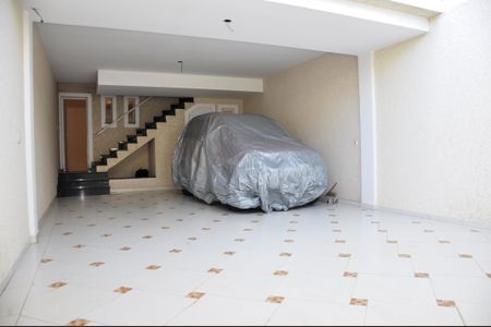 Casa à venda com 180m², 4 quartos e 4 vagasDetalhe - Garagem