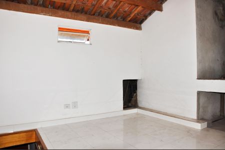 Casa à venda com 180m², 4 quartos e 4 vagasDetalhe - Souton