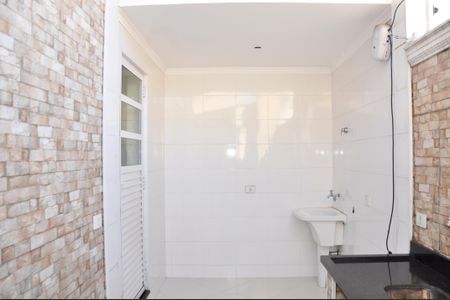 Casa à venda com 180m², 4 quartos e 4 vagasDetalhe - Área de Serviço