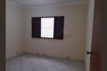 Casa à venda com 3 quartos, 130m² em Vila Brasilina, São Paulo