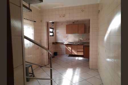 Casa à venda com 3 quartos, 130m² em Vila Brasilina, São Paulo