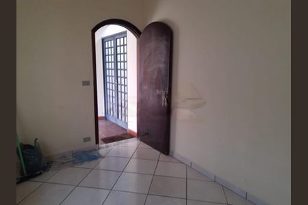 Casa à venda com 3 quartos, 130m² em Vila Brasilina, São Paulo