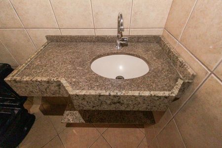 Casa para alugar com 80m², 2 quartos e sem vagaBanheiro