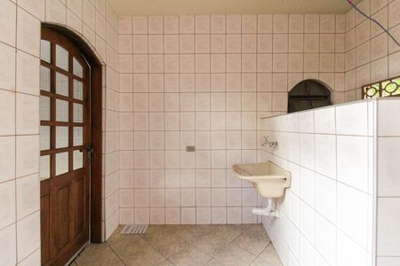 Casa para alugar com 80m², 2 quartos e sem vagaÁrea de Serviço