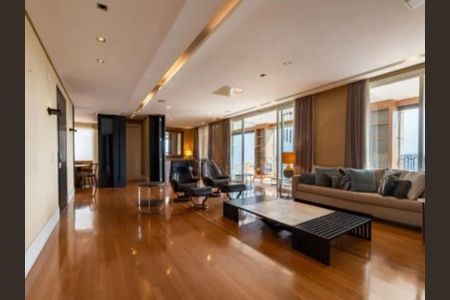 Apartamento à venda com 357m², 3 quartos e 6 vagasFoto 04