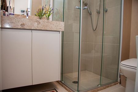 Apartamento à venda com 62m², 2 quartos e 1 vaga Apartamento à venda com 62m², 2 quartos e 1 vagaBanheiro/Suíte