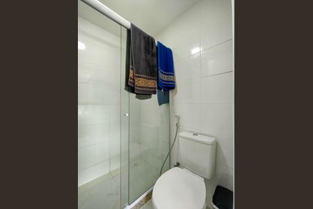 Apartamento à venda com 63m², 2 quartos e 1 vaga Apartamento à venda com 63m², 2 quartos e 1 vagaBanheiro da Suíte