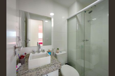 Apartamento à venda com 63m², 2 quartos e 1 vaga Apartamento à venda com 63m², 2 quartos e 1 vagaBanheiro