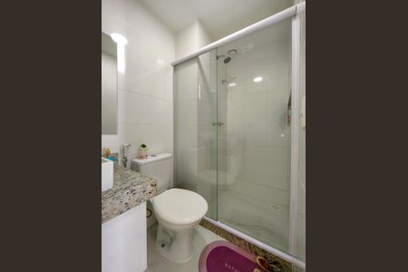 Apartamento à venda com 63m², 2 quartos e 1 vaga Apartamento à venda com 63m², 2 quartos e 1 vagaBanheiro