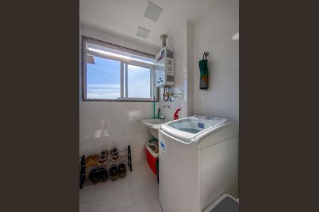 Apartamento à venda com 63m², 2 quartos e 1 vaga Apartamento à venda com 63m², 2 quartos e 1 vagaÁrea de Serviço