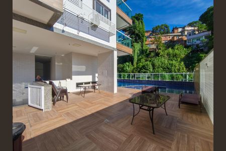 Apartamento à venda com 63m², 2 quartos e 1 vaga Apartamento à venda com 63m², 2 quartos e 1 vagaÁrea comum - Piscina