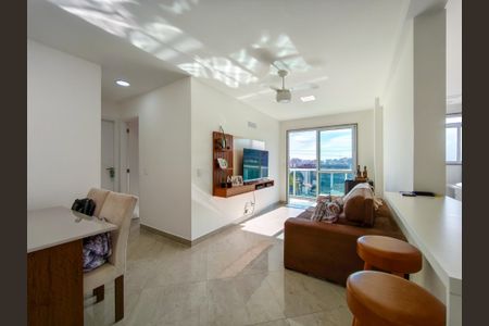 Apartamento à venda com 63m², 2 quartos e 1 vaga Apartamento à venda com 63m², 2 quartos e 1 vagaSala