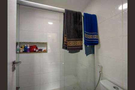 Apartamento à venda com 63m², 2 quartos e 1 vaga Apartamento à venda com 63m², 2 quartos e 1 vagaBanheiro da Suíte