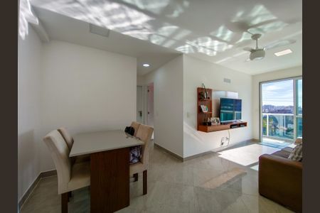 Apartamento à venda com 63m², 2 quartos e 1 vaga Apartamento à venda com 63m², 2 quartos e 1 vagaSala