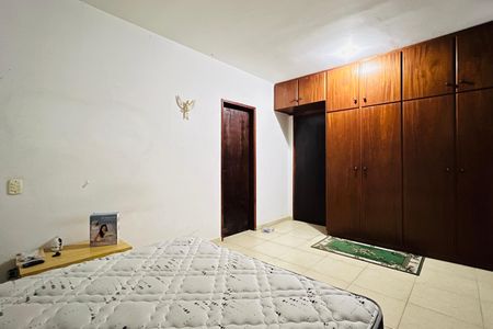 Casa para alugar com 342m², 5 quartos e 5 vagasSuíte 1