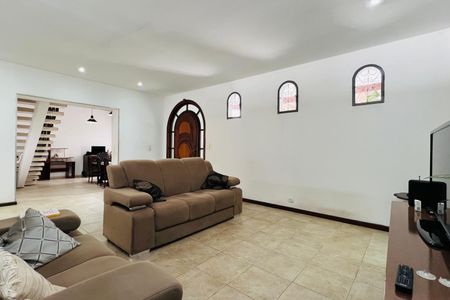 Casa para alugar com 342m², 5 quartos e 5 vagasSala