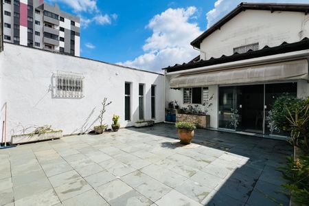 Casa para alugar com 342m², 5 quartos e 5 vagasÁrea externa