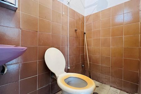 Casa para alugar com 342m², 5 quartos e 5 vagasBanheiro de Serviço