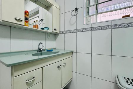 Casa para alugar com 342m², 5 quartos e 5 vagasBanheiro 1