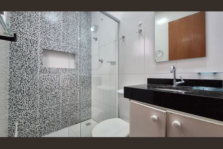 Apartamento para alugar com 100m², 2 quartos e 1 vaga Apartamento para alugar com 100m², 2 quartos e 1 vagaBanheiro da suíte