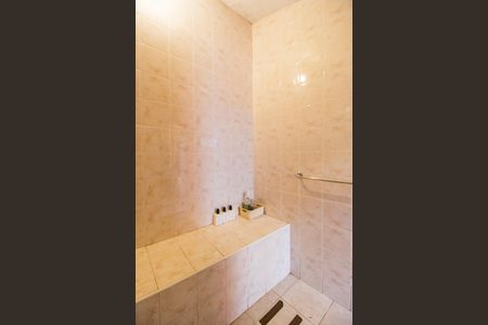 Casa de condomínio à venda com 540m², 4 quartos e 6 vagas Casa de condomínio à venda com 540m², 4 quartos e 6 vagasÁrea comum