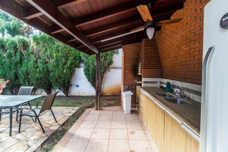 Casa de condomínio à venda com 540m², 4 quartos e 6 vagas Casa de condomínio à venda com 540m², 4 quartos e 6 vagasÁrea comum