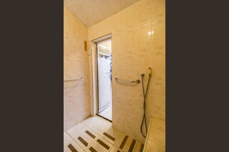 Casa de condomínio à venda com 540m², 4 quartos e 6 vagas Casa de condomínio à venda com 540m², 4 quartos e 6 vagasÁrea comum