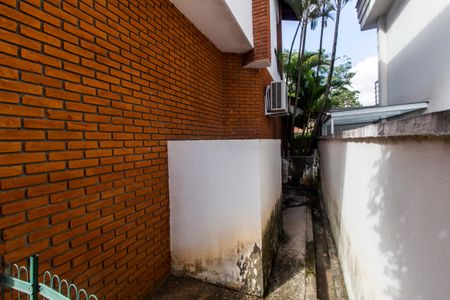 Casa de condomínio à venda com 540m², 4 quartos e 6 vagas Casa de condomínio à venda com 540m², 4 quartos e 6 vagasÁrea comum