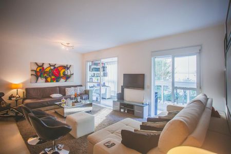 Apartamento à venda com 113m², 3 quartos e 3 vagas Apartamento à venda com 113m², 3 quartos e 3 vagasQuarto 2 - reversível