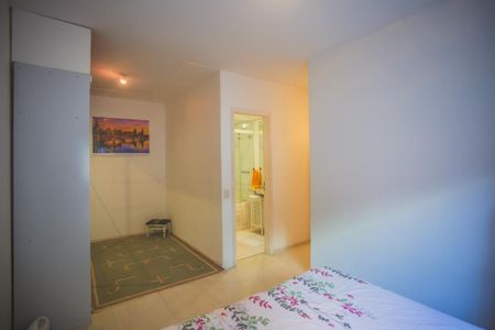 Apartamento à venda com 113m², 3 quartos e 3 vagas Apartamento à venda com 113m², 3 quartos e 3 vagasSuíte