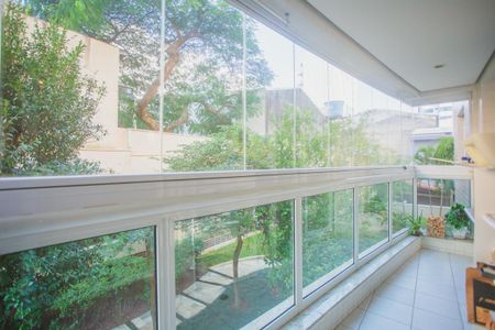 Apartamento à venda com 113m², 3 quartos e 3 vagas Apartamento à venda com 113m², 3 quartos e 3 vagasVaranda