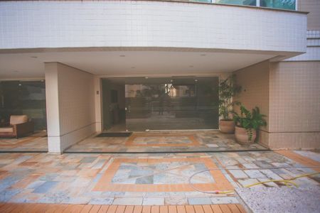 Apartamento à venda com 113m², 3 quartos e 3 vagas Apartamento à venda com 113m², 3 quartos e 3 vagasHall de Entrada