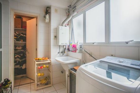 Apartamento à venda com 113m², 3 quartos e 3 vagas Apartamento à venda com 113m², 3 quartos e 3 vagasÁrea de Serviço