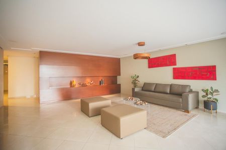Apartamento à venda com 113m², 3 quartos e 3 vagas Apartamento à venda com 113m², 3 quartos e 3 vagasHall social