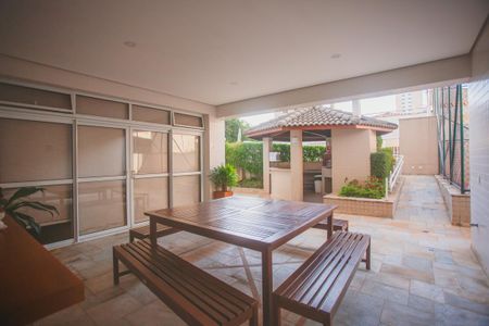 Apartamento à venda com 113m², 3 quartos e 3 vagas Apartamento à venda com 113m², 3 quartos e 3 vagasÁrea comum - Churrasqueira