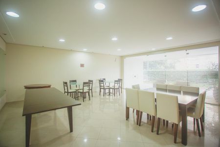 Apartamento à venda com 113m², 3 quartos e 3 vagas Apartamento à venda com 113m², 3 quartos e 3 vagasÁrea comum - Salão de festas