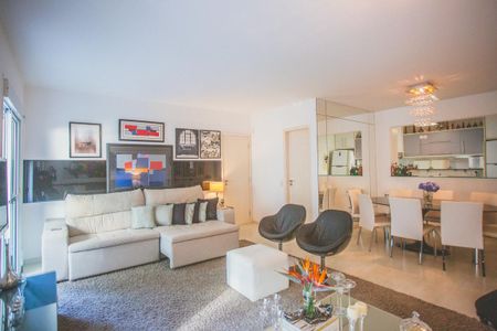 Apartamento à venda com 113m², 3 quartos e 3 vagas Apartamento à venda com 113m², 3 quartos e 3 vagasSala