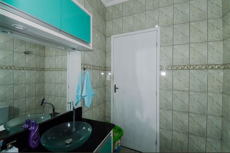 Casa à venda com 250m², 2 quartos e 4 vagas Casa à venda com 250m², 2 quartos e 4 vagasBanheiro Social