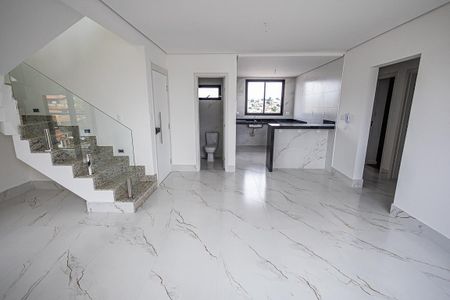 Apartamento à venda com 180m², 3 quartos e 4 vagas Apartamento à venda com 180m², 3 quartos e 4 vagasSala